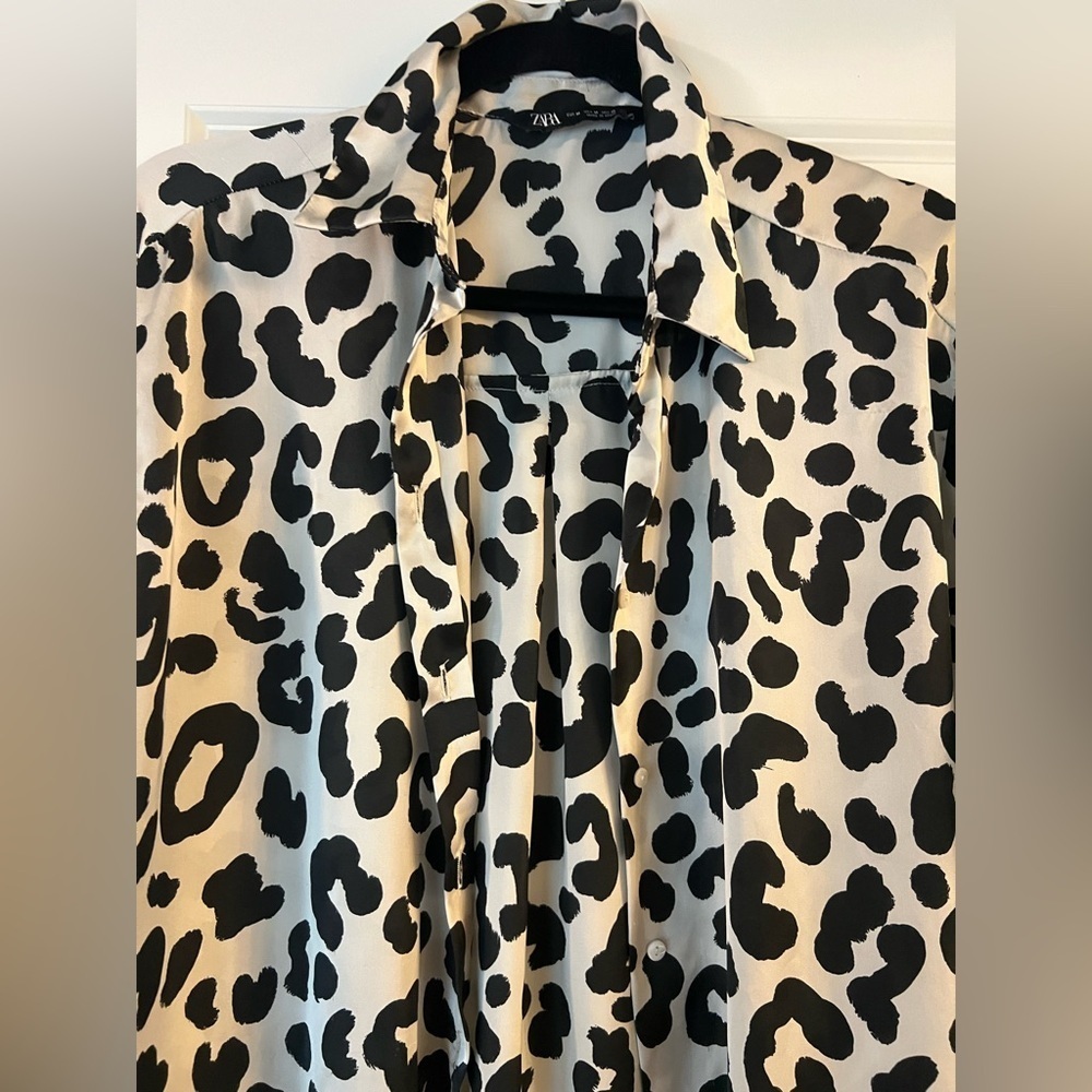 Zara Leopard Print Button-Up Blouse - Picture 3 of 3